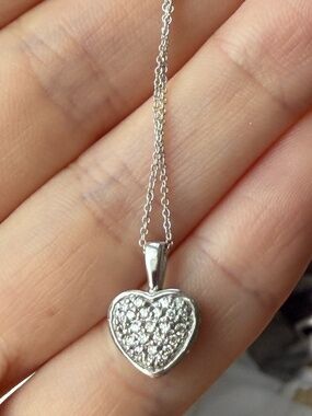 14k Diamond Heart Pendant Necklace